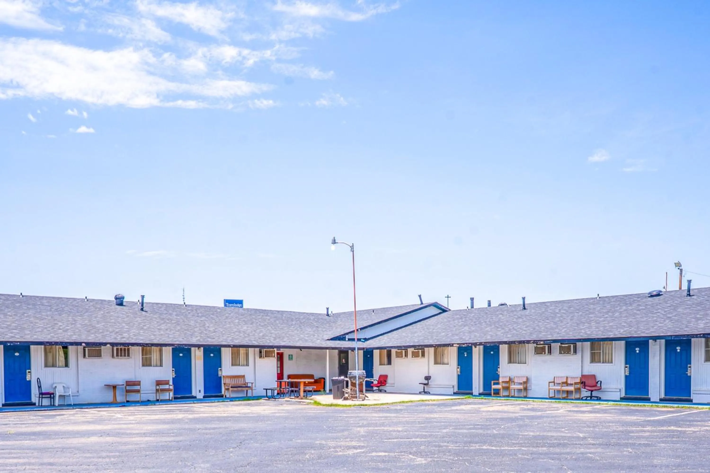 Facade/entrance in American Inn by OYO Colorado City I-20