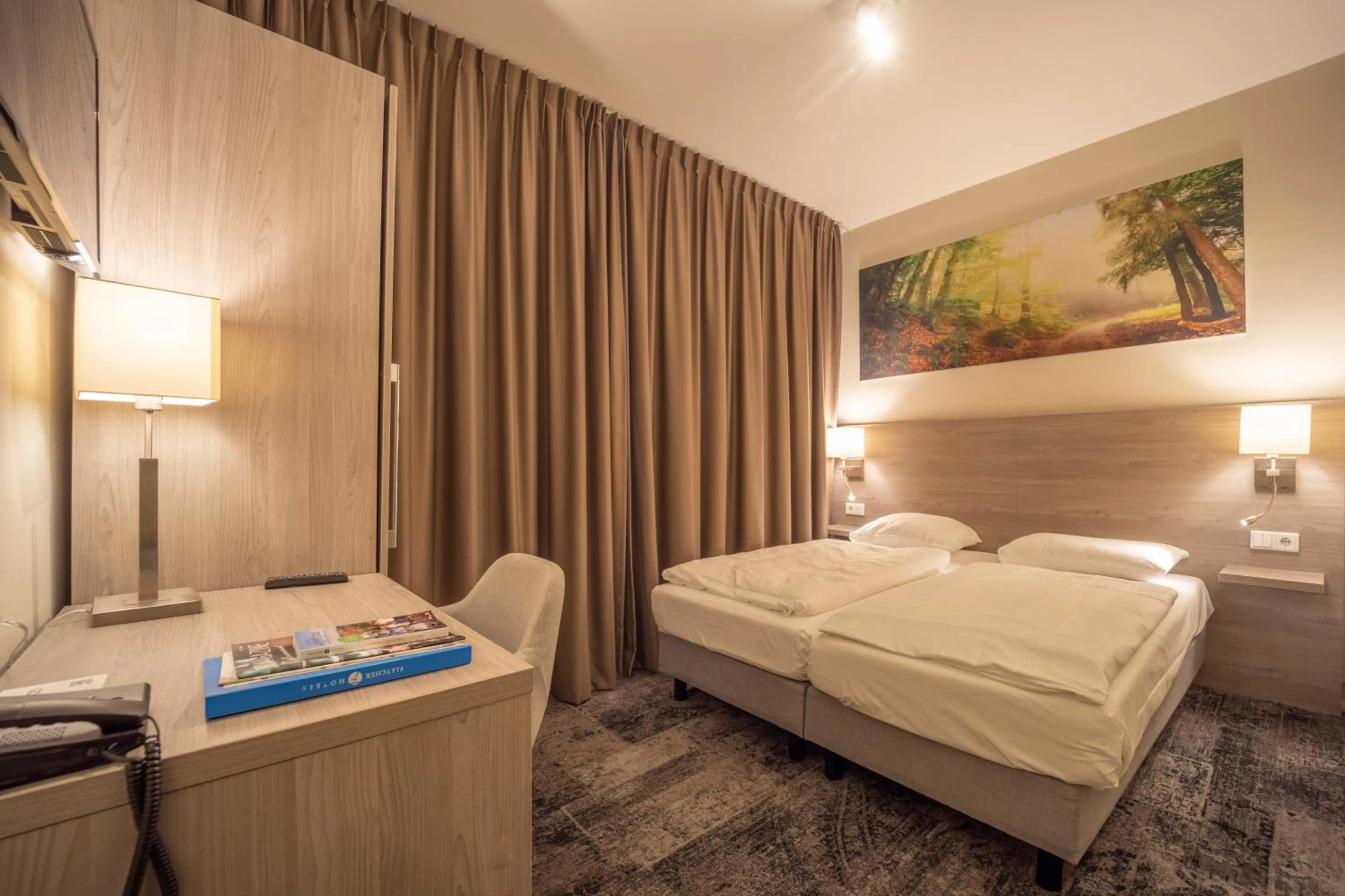 Bedroom, Bed in Fletcher Hotel Restaurant De Geulvallei