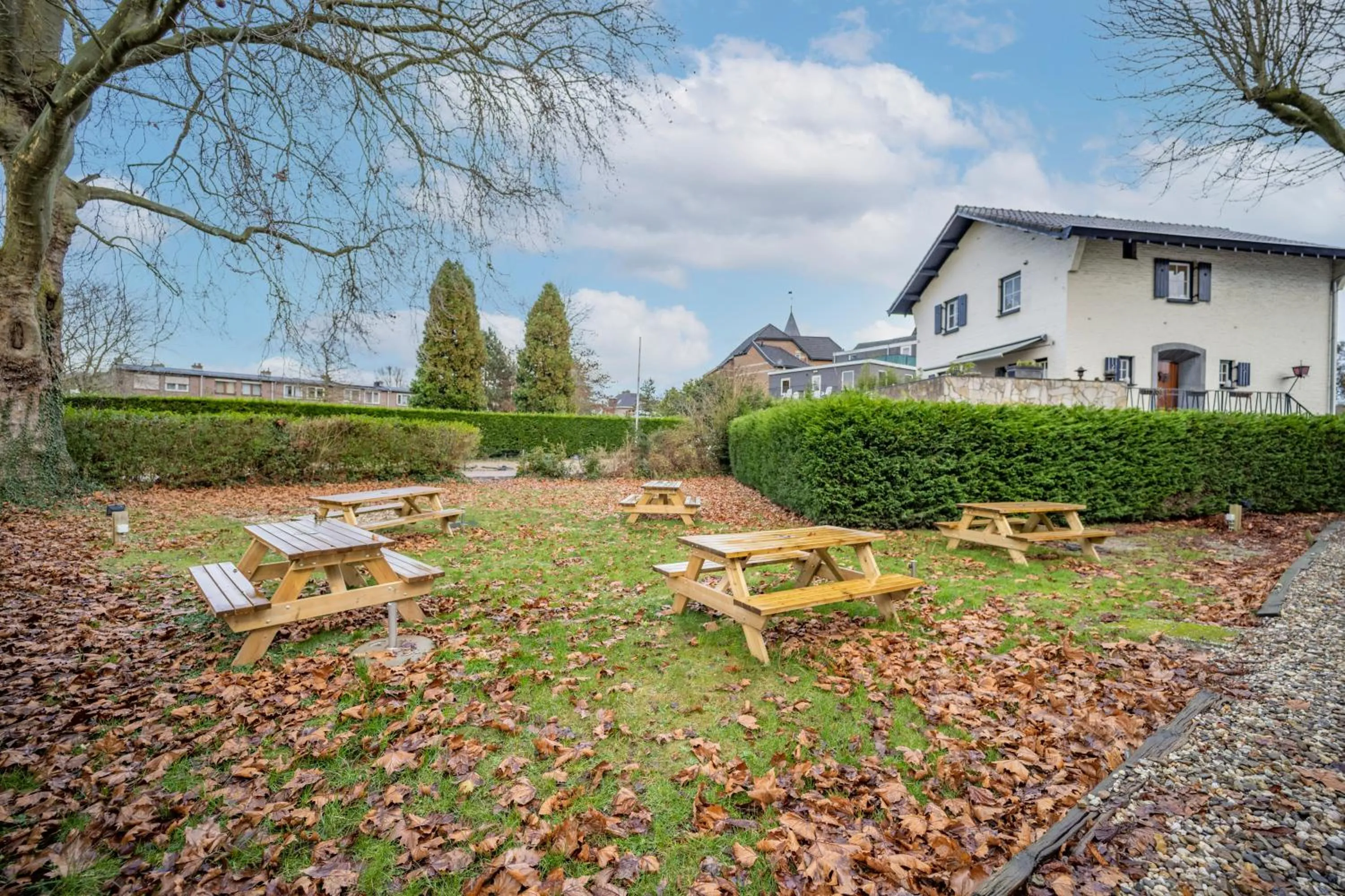 Property building in Fletcher Hotel Restaurant De Geulvallei