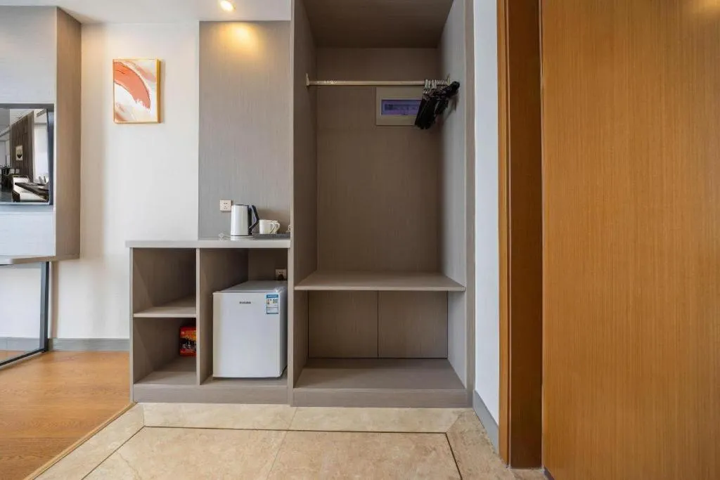 Madison Hotel Weihai Railway Station