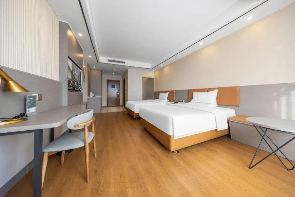 Madison Hotel Weihai Railway Station