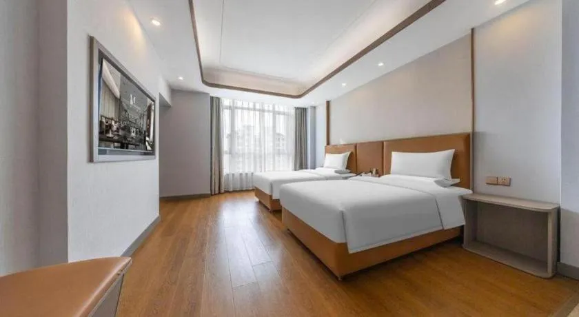 Madison Hotel Weihai Railway Station