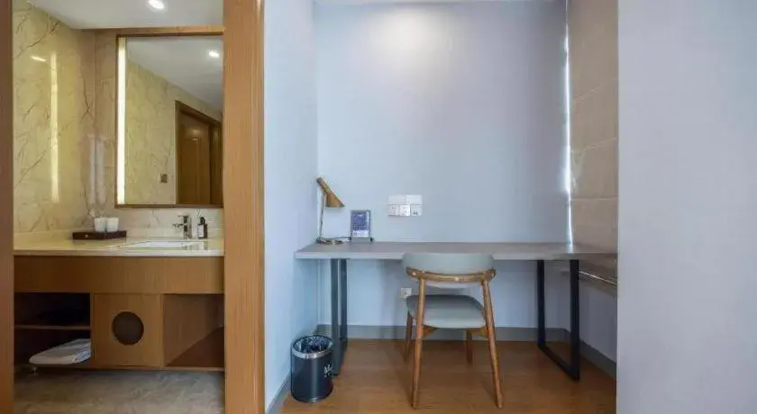 Madison Hotel Weihai Railway Station Madison Hotel Weihai Railway Station