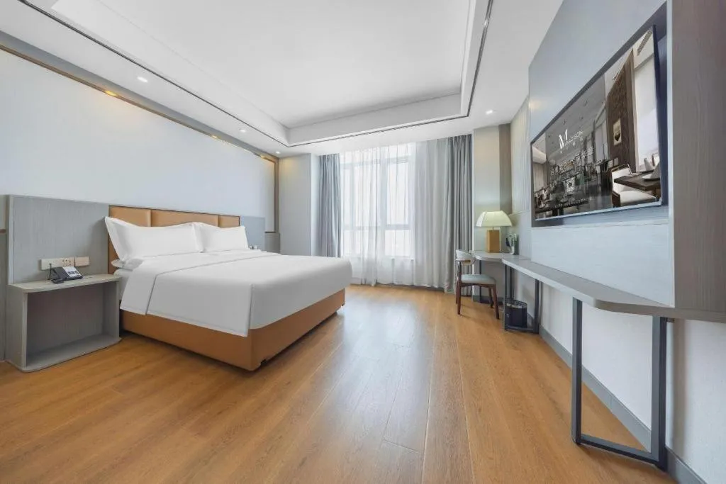 Madison Hotel Weihai Railway Station