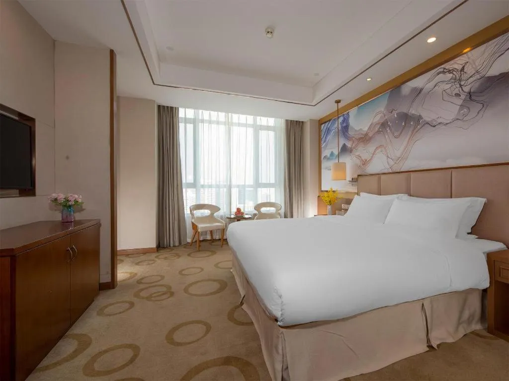 Madison Hotel Weihai Railway Station