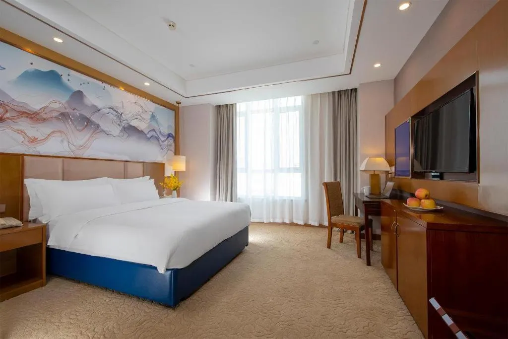 Madison Hotel Weihai Railway Station