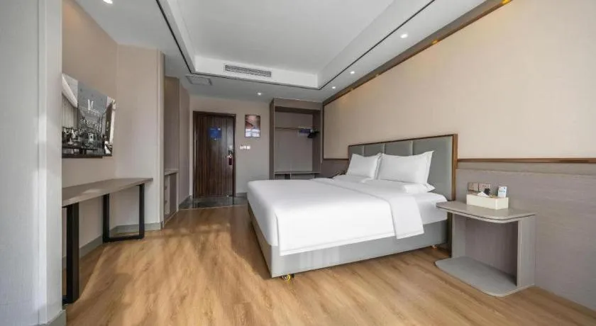 Madison Hotel Weihai Railway Station