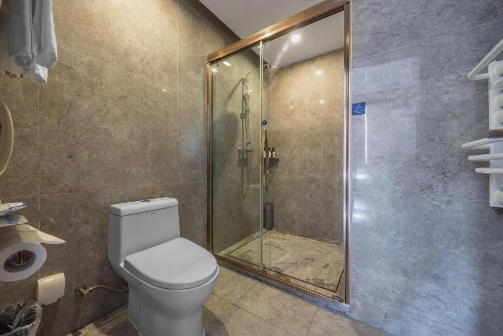 Madison Hotel Weihai Railway Station