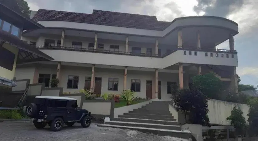Sapadia Hotel Parapat Sapadia Hotel Parapat