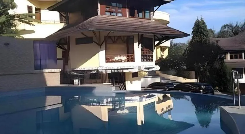 Sapadia Hotel Parapat