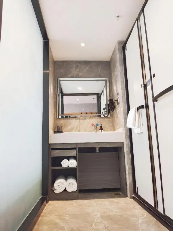 Thank Hotel Shandong Linyii Pingyi County Commerce and Trade City