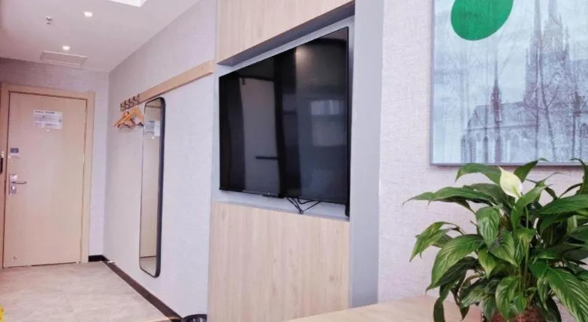 Thank Hotel Shandong Linyii Pingyi County Commerce and Trade City