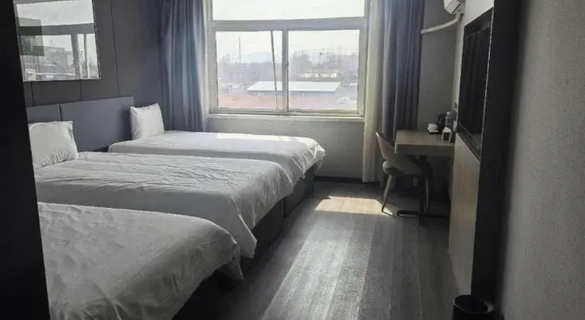 Bed in Thank Hotel Shandong Linyii Pingyi County Commerce and Trade City Bed in Thank Hotel Shandong Linyii Pingyi County Commerce and Trade City