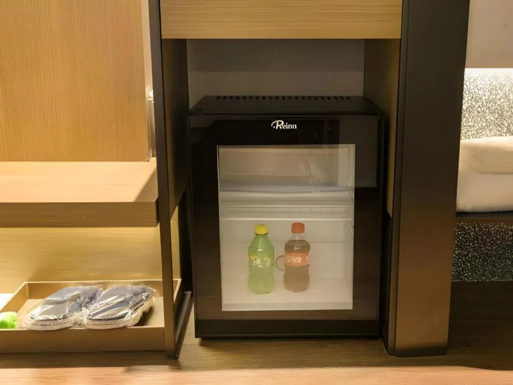 Jinglai Hotel (Shanghai Bund East Nanjing Road pedestrian street )