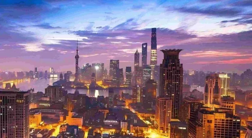 Jinglai Hotel (Shanghai Bund East Nanjing Road pedestrian street )