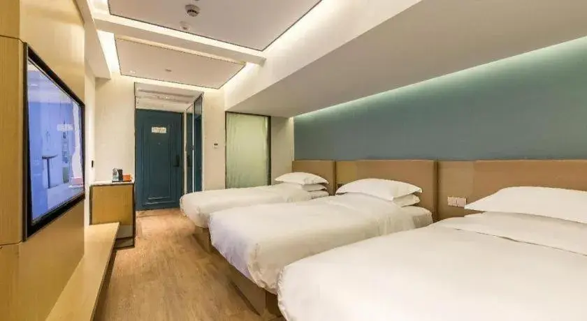 Bed in Jinglai Hotel (Shanghai Bund East Nanjing Road pedestrian street ) Bed in Jinglai Hotel (Shanghai Bund East Nanjing Road pedestrian street )