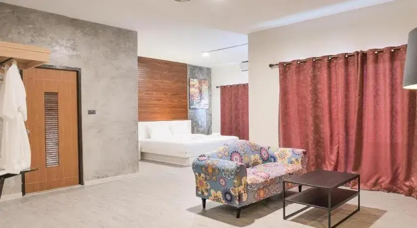 Bed in B2 Chiang Rai Phahonyothin Boutique & Budget Hotel Bed in B2 Chiang Rai Phahonyothin Boutique & Budget Hotel