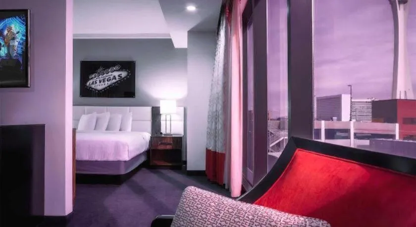 Bed in Ahern Hotel and Event Center