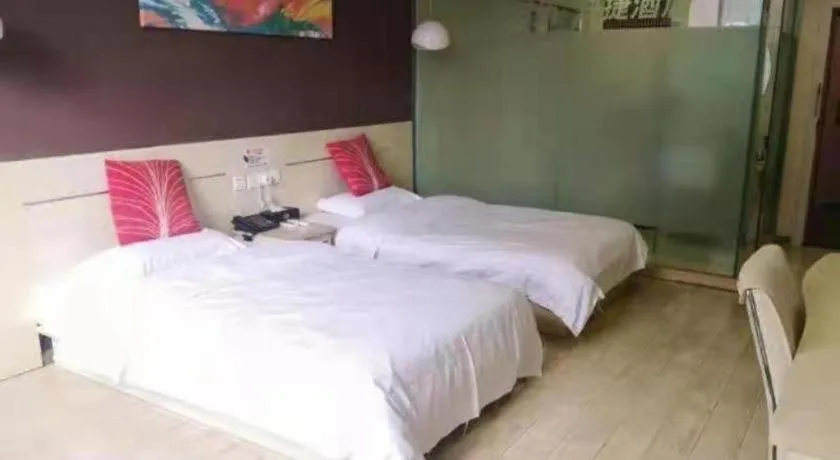 Bed in Thank Hotel Guizhou Longli County Lanban Street Pedestrian Street