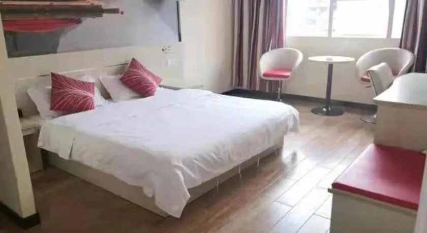 Bed in Thank Hotel Guizhou Longli County Lanban Street Pedestrian Street