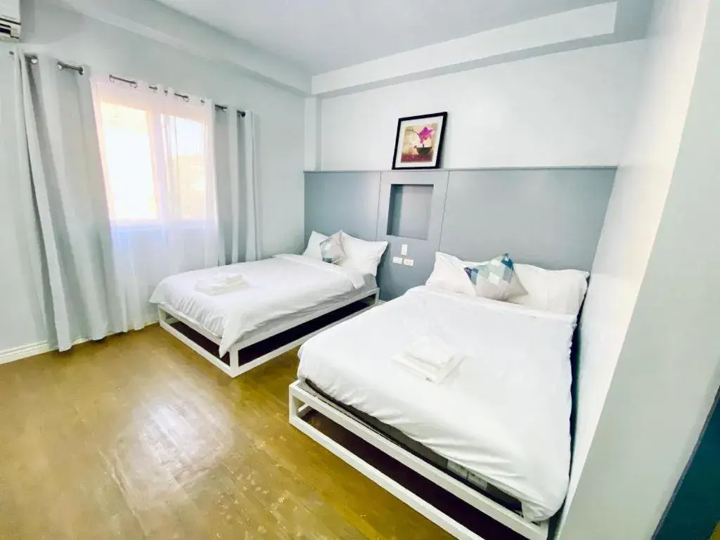 Bed in THE SHORELINE SUBIC HOTEL Bed in THE SHORELINE SUBIC HOTEL