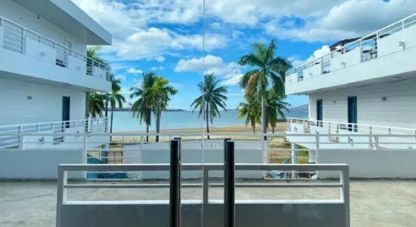 THE SHORELINE SUBIC HOTEL THE SHORELINE SUBIC HOTEL