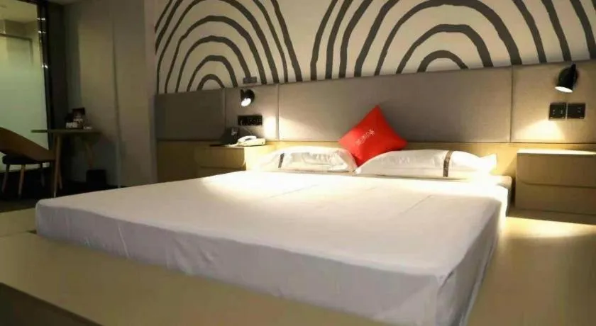 Bed in Thank Hotel Shanxi Lvliang Zhongyang County North Fengcheng Street