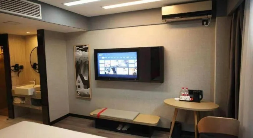 Bed in Thank Hotel Shanxi Lvliang Zhongyang County North Fengcheng Street