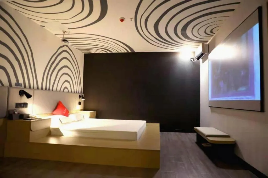 Bed in Thank Hotel Shanxi Lvliang Zhongyang County North Fengcheng Street