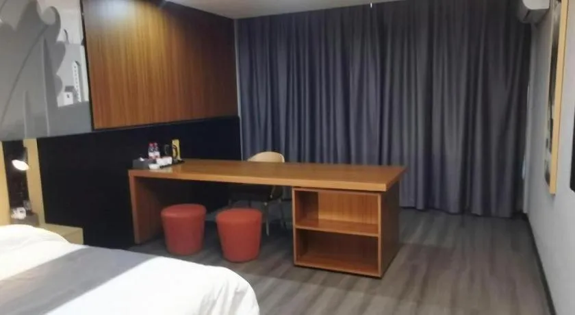 Bed in Thank Hotel Shanxi Lvliang Zhongyang County North Fengcheng Street