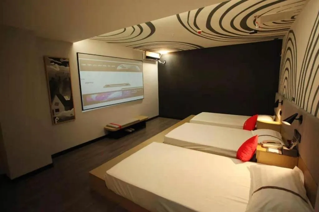 Bed in Thank Hotel Shanxi Lvliang Zhongyang County North Fengcheng Street