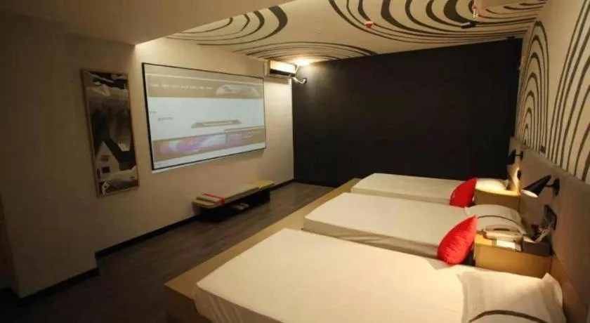 Bed in Thank Hotel Shanxi Lvliang Zhongyang County North Fengcheng Street