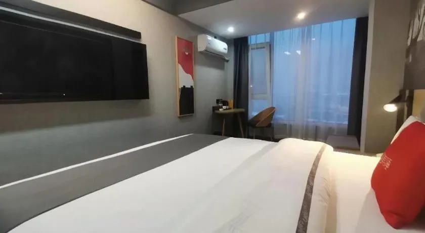 Bed in Thank Hotel Shanxi Lvliang Zhongyang County North Fengcheng Street