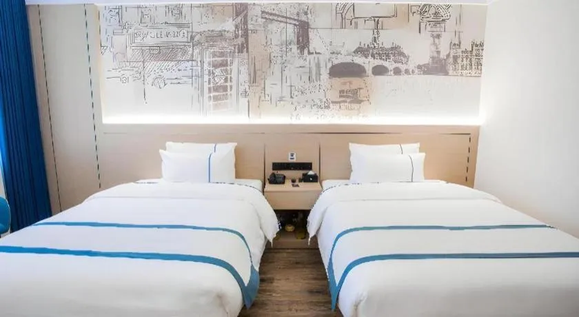 Bed in City Comfort Inn Luzhou Jiangyang District Wancheng International