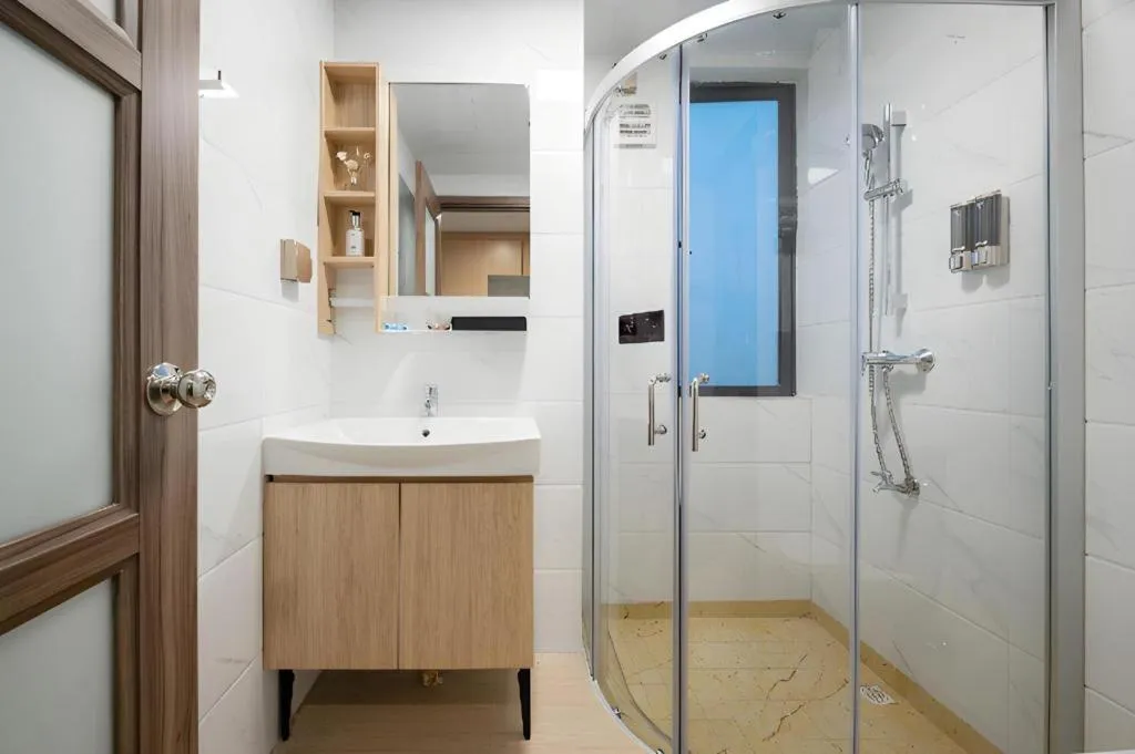 Poltton International Service Apartment Shanwei Urban District High-speed Railway Station