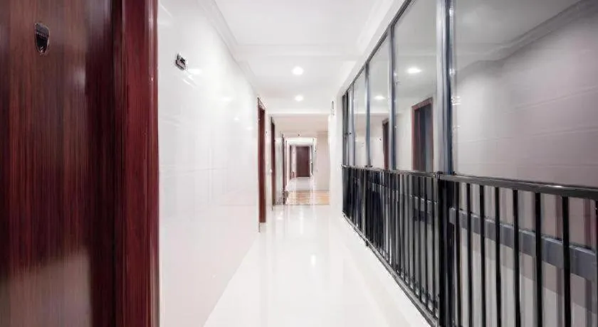 Poltton International Service Apartment Shanwei Urban District High-speed Railway Station