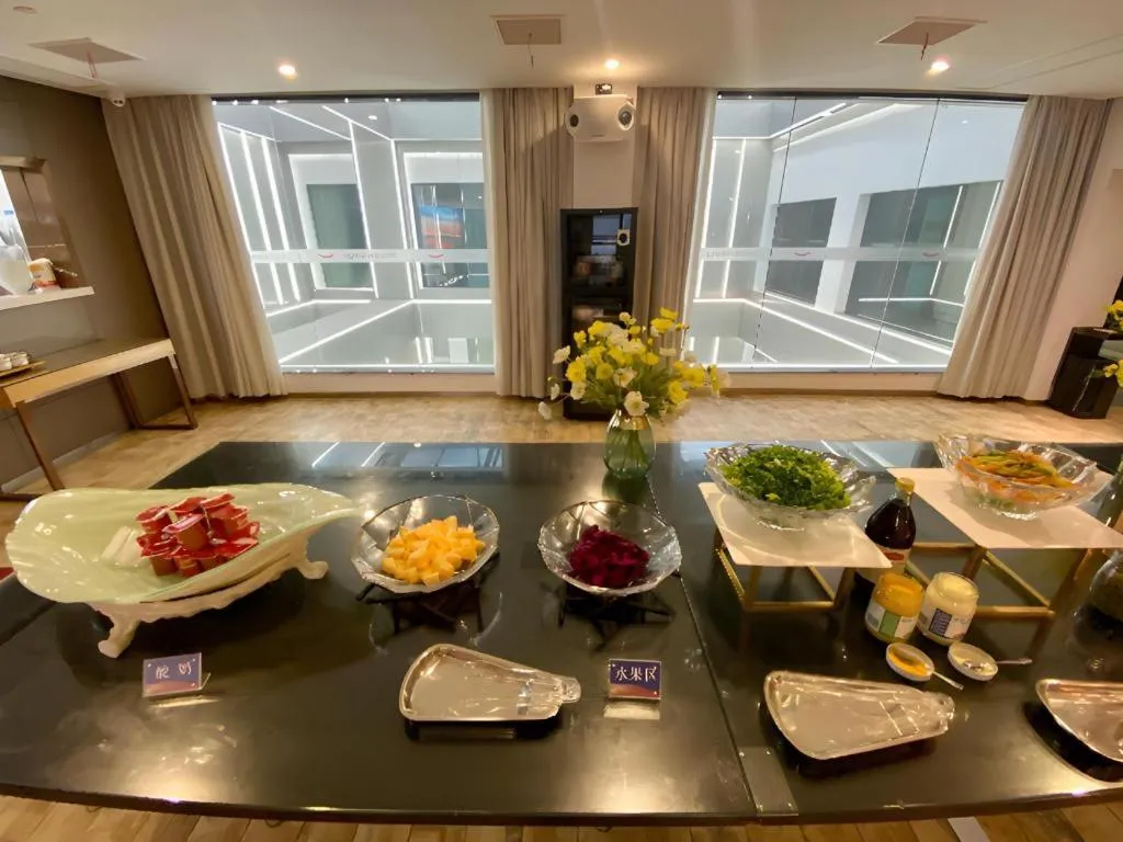 Echarm Hotel Wuhan Wusheng Road Metro Station Cade Square