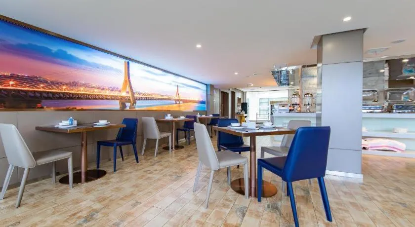 Echarm Hotel Wuhan Wusheng Road Metro Station Cade Square