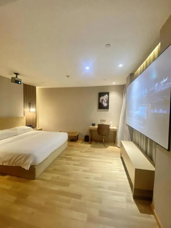 Bed in Echarm Hotel Wuhan Wusheng Road Metro Station Cade Square