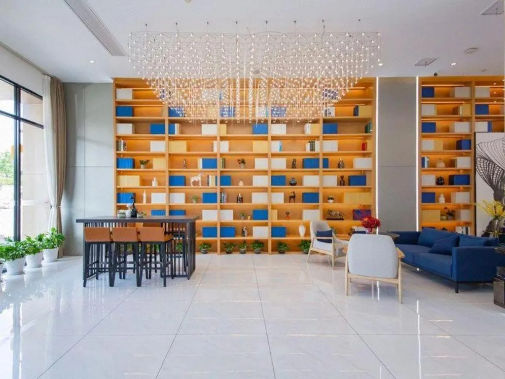 Echarm Hotel Wuhan Wusheng Road Metro Station Cade Square