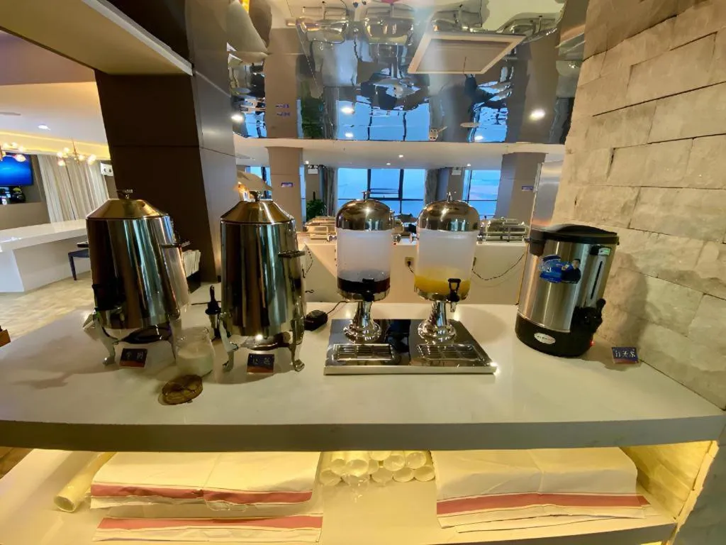 Echarm Hotel Wuhan Wusheng Road Metro Station Cade Square