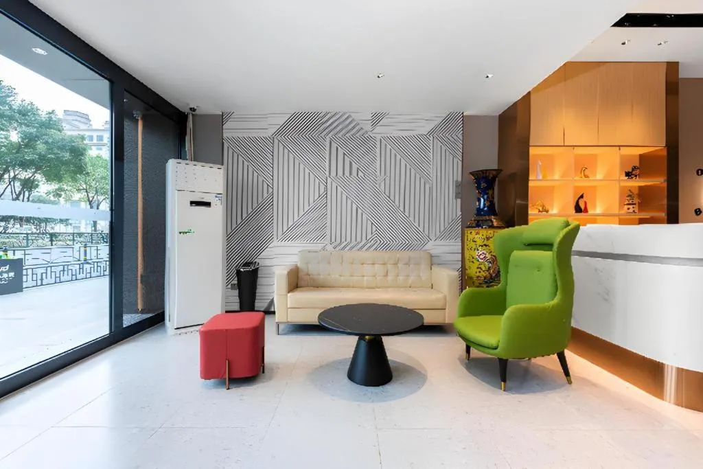 Borrman Hotel Wuhan Hankou Railway Station Metro Station