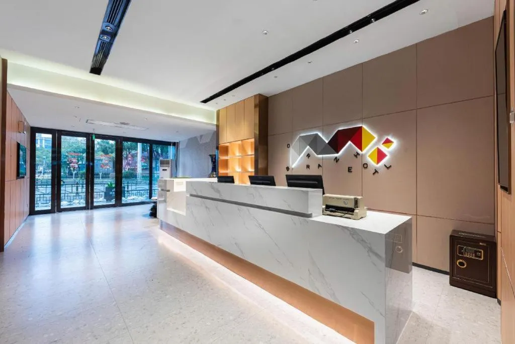 Borrman Hotel Wuhan Hankou Railway Station Metro Station