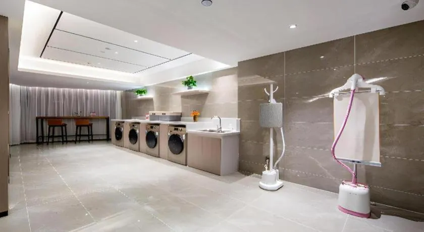 Echarm Hotel Wuzhou Wangcheng Plaza Longmumiao Sanzongfu