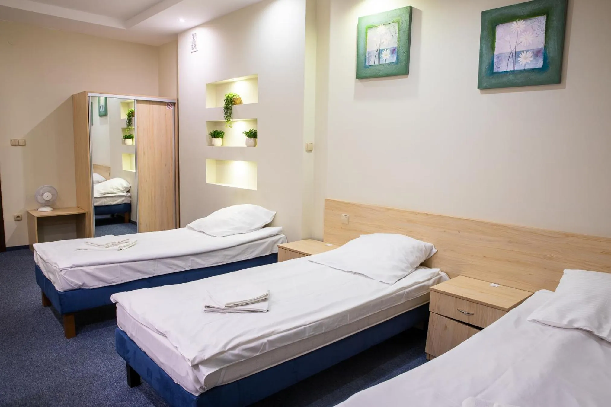 Bed in Hotel Kardamon