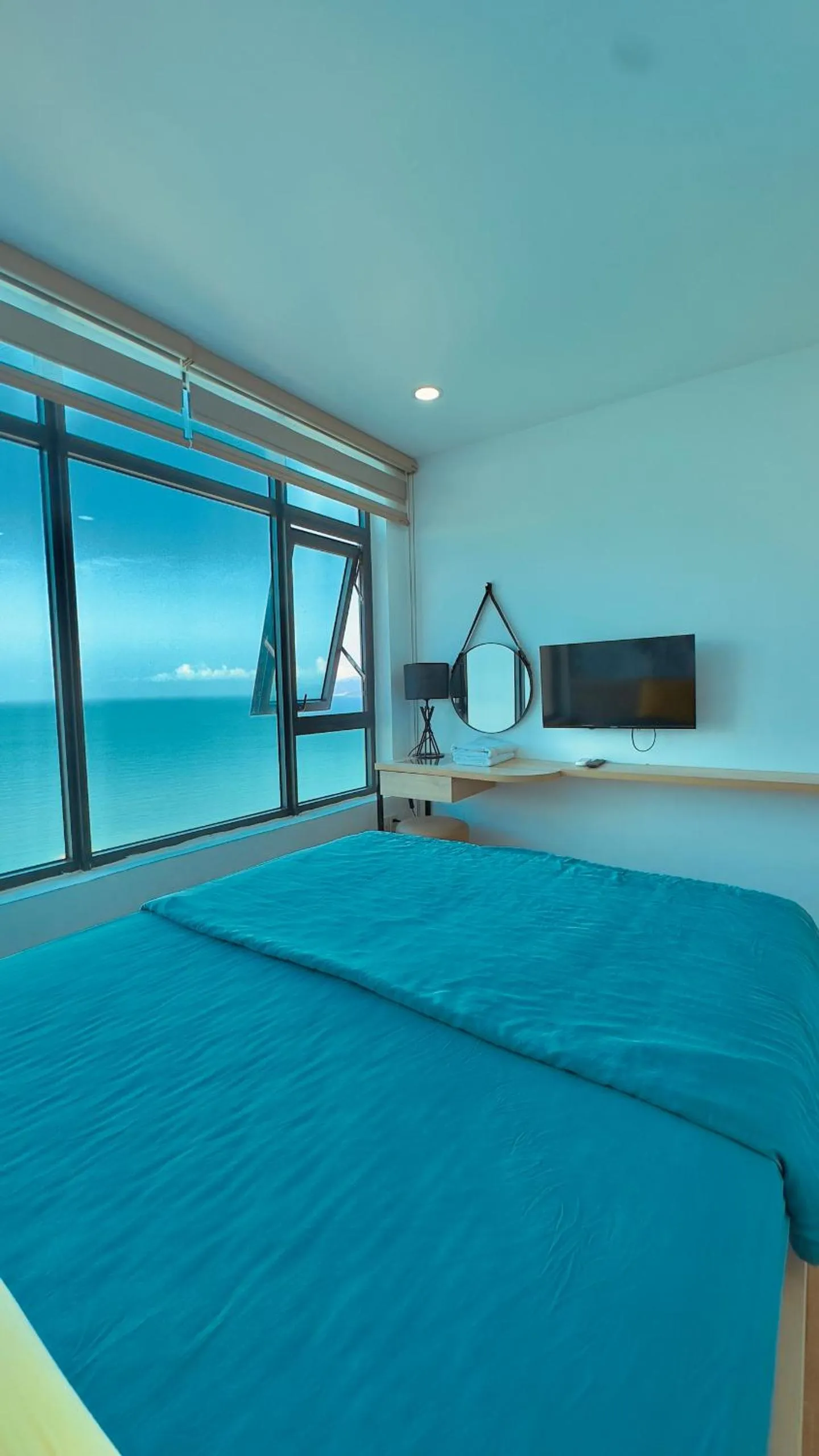 Bedroom, Bed in Sea Inn - Nha Trang Apartment