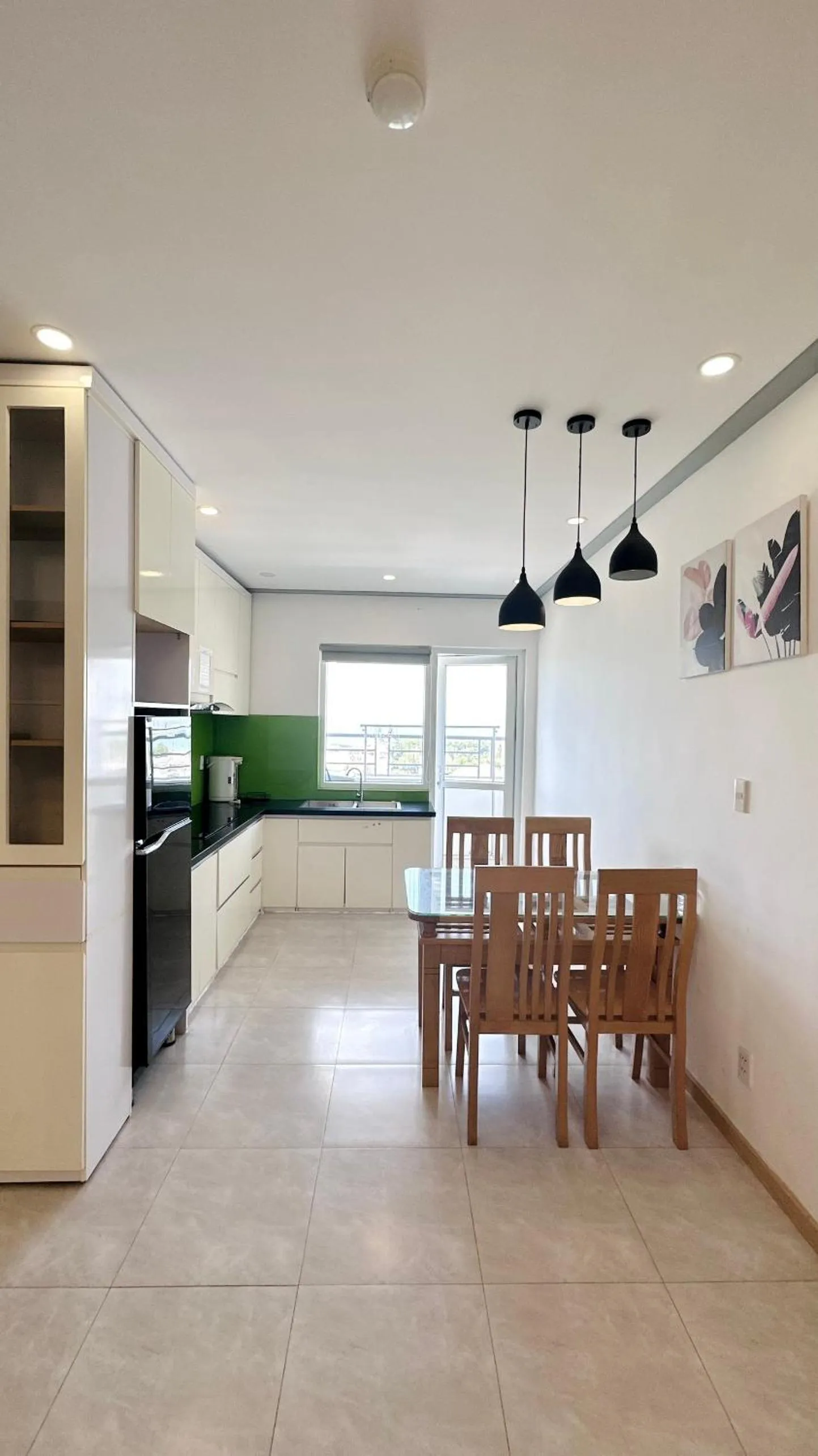 Kitchen or kitchenette in Sea Inn - Nha Trang Apartment