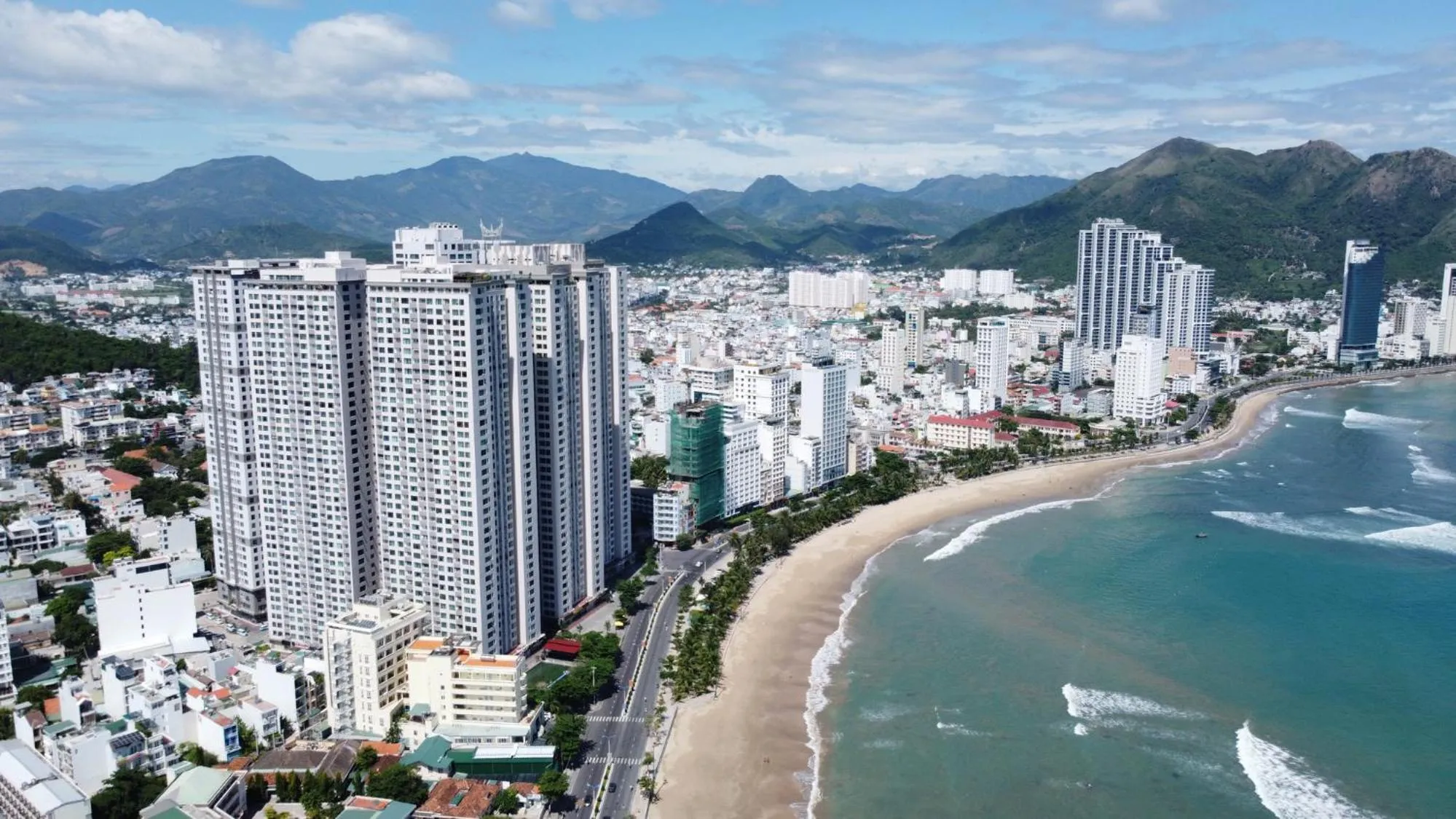 Beach in Sea Inn - Nha Trang Apartment