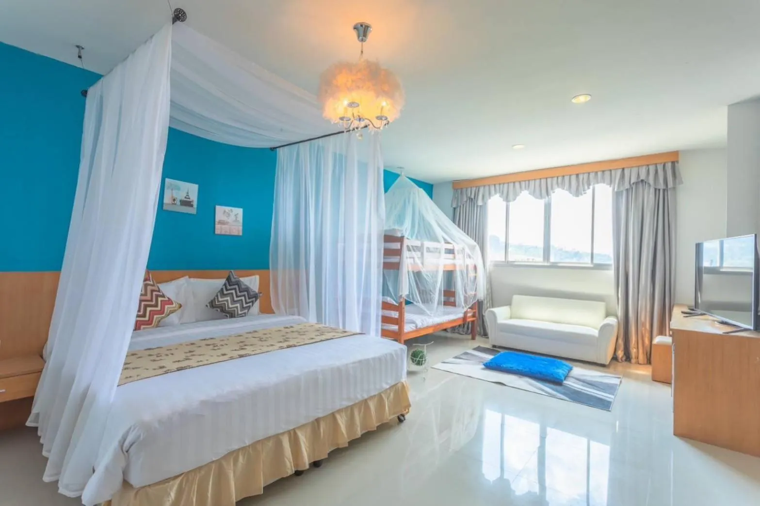 Bed in Sunflower HLD Hotel