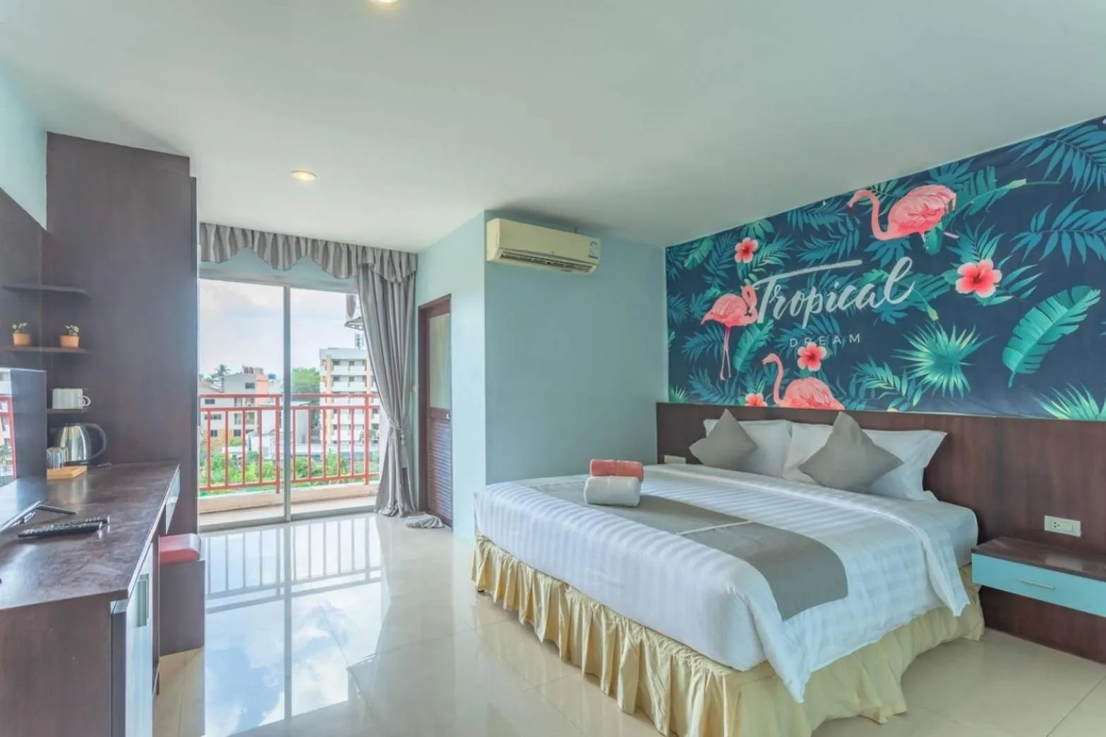 Bed in Sunflower HLD Hotel